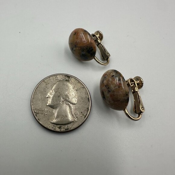 3/$30 Vintage Brooch Earring Set Gold Tone Brown Granite Design Screw Back 1.5" - Picture 10 of 15